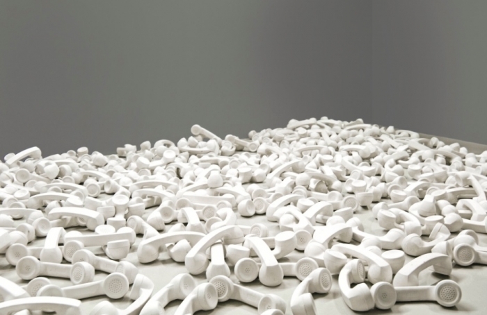 售价55万美元的装置艺术作品《葬骨地》是美国艺术家克里斯蒂安·马克雷的力作