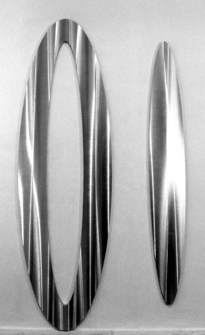 斯洛博丹·别拉基赫 当代雕塑作品 -  《空心和实心的两个平凡》
