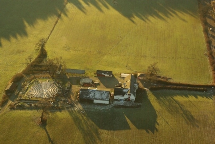 德里克·休斯敦 当代装置艺术作品 -  《伍德威平和花园》