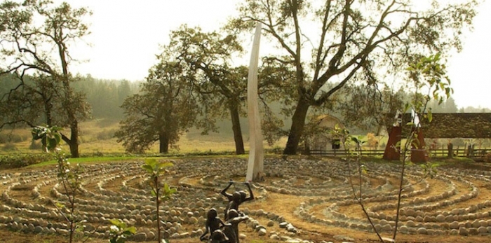 德里克·休斯敦 当代雕塑作品 -  《和平避难所》