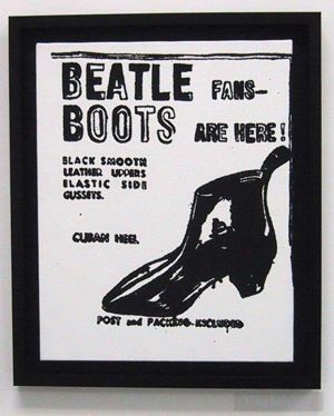 安迪·沃霍尔的当代艺术作品《披头士靴子》