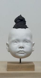 贝尼亚特·伊特莱西亚斯 当代雕塑作品 -  《婴儿本能》