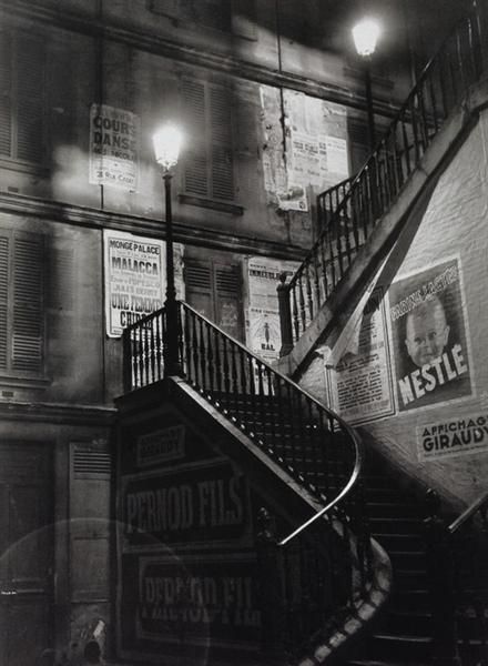 布拉塞 当代摄影作品 -  《回旋楼梯,1934》