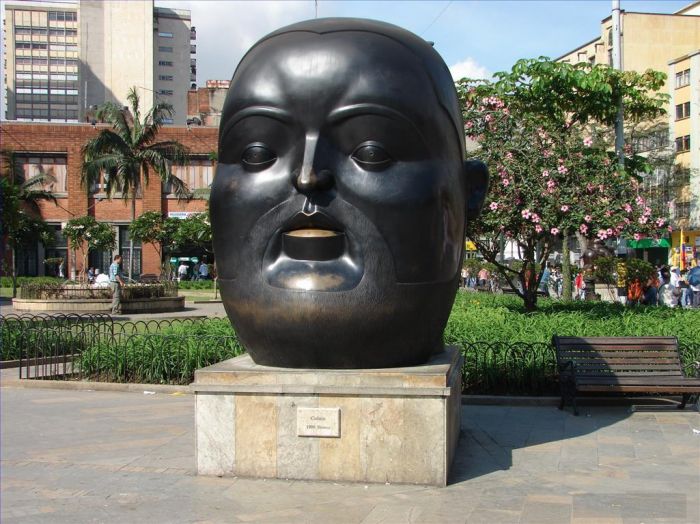 费尔南多·波特罗 当代雕塑作品 -  《卡维萨》