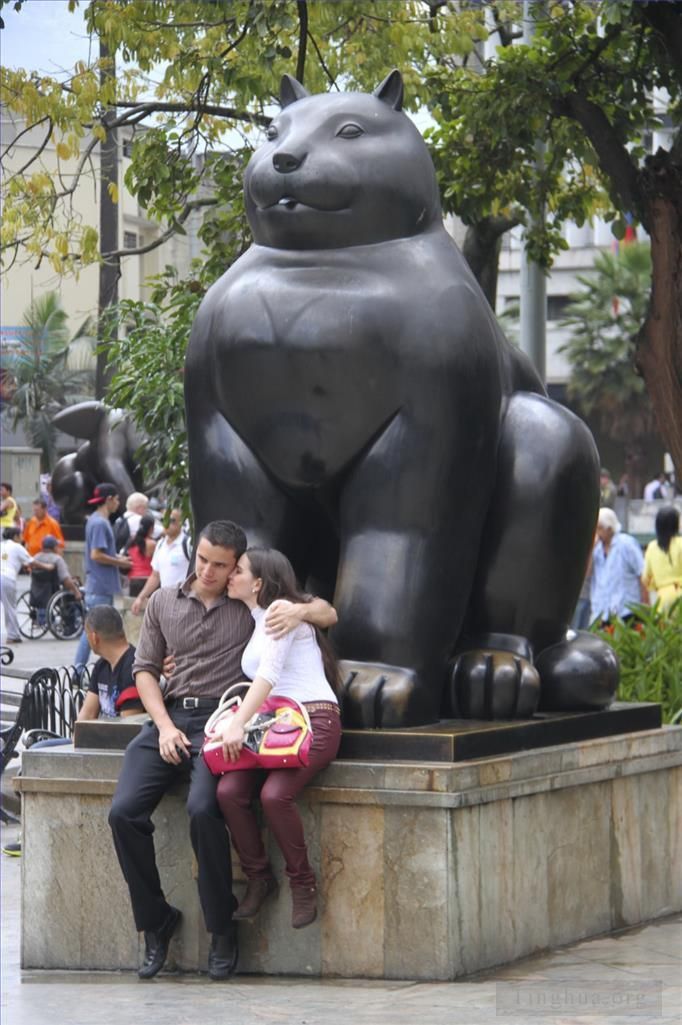 费尔南多·波特罗 当代雕塑作品 -  《猫2》