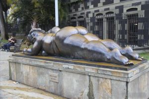 费尔南多·波特罗的当代艺术作品《女人与特别,2》