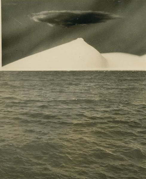 山本悍右 当代摄影作品 -  《海洋之景,1940》