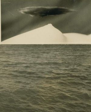 山本悍右的当代艺术作品《海洋之景,1940》