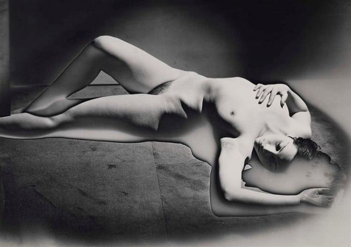 曼·雷 当代摄影作品 -  《物质的享受思想胜于,1929,年》