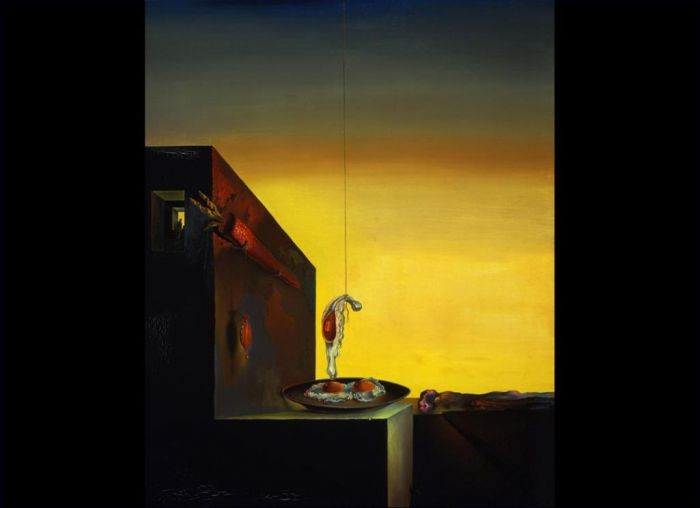 萨尔瓦多·达利 当代油画作品 -  《盘子里的鸡蛋没有平底》
