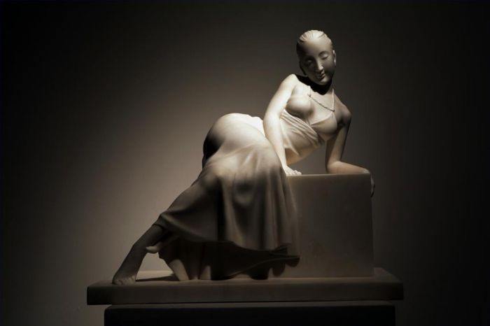 李惠东 当代雕塑作品 -  《春季2》