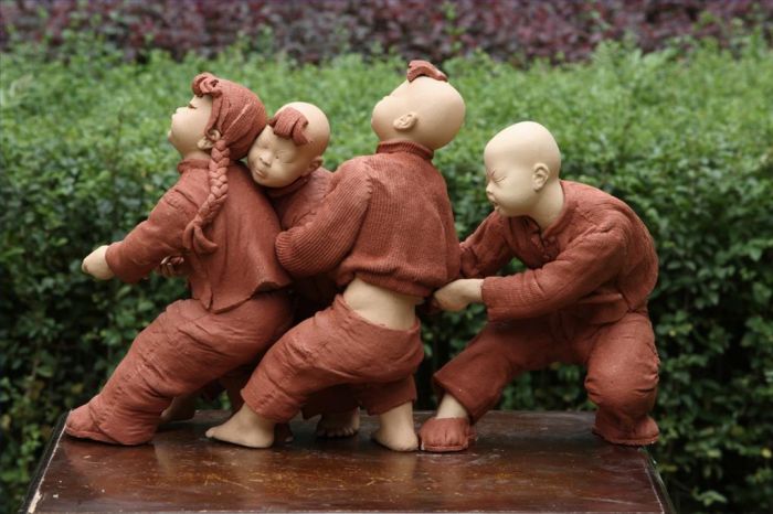 肖小裘 当代雕塑作品 -  《推和拉》